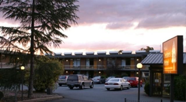 Red Cedars Motel Camberra Exterior foto